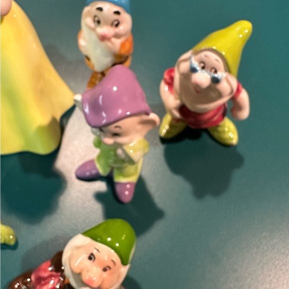 Vintage Japan Walt Disney Productions Snow White and the 7 Dwarves - Picture 4 of 6
